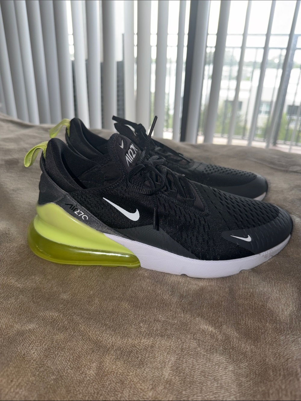 Nike  Air Max 270 Sneakers